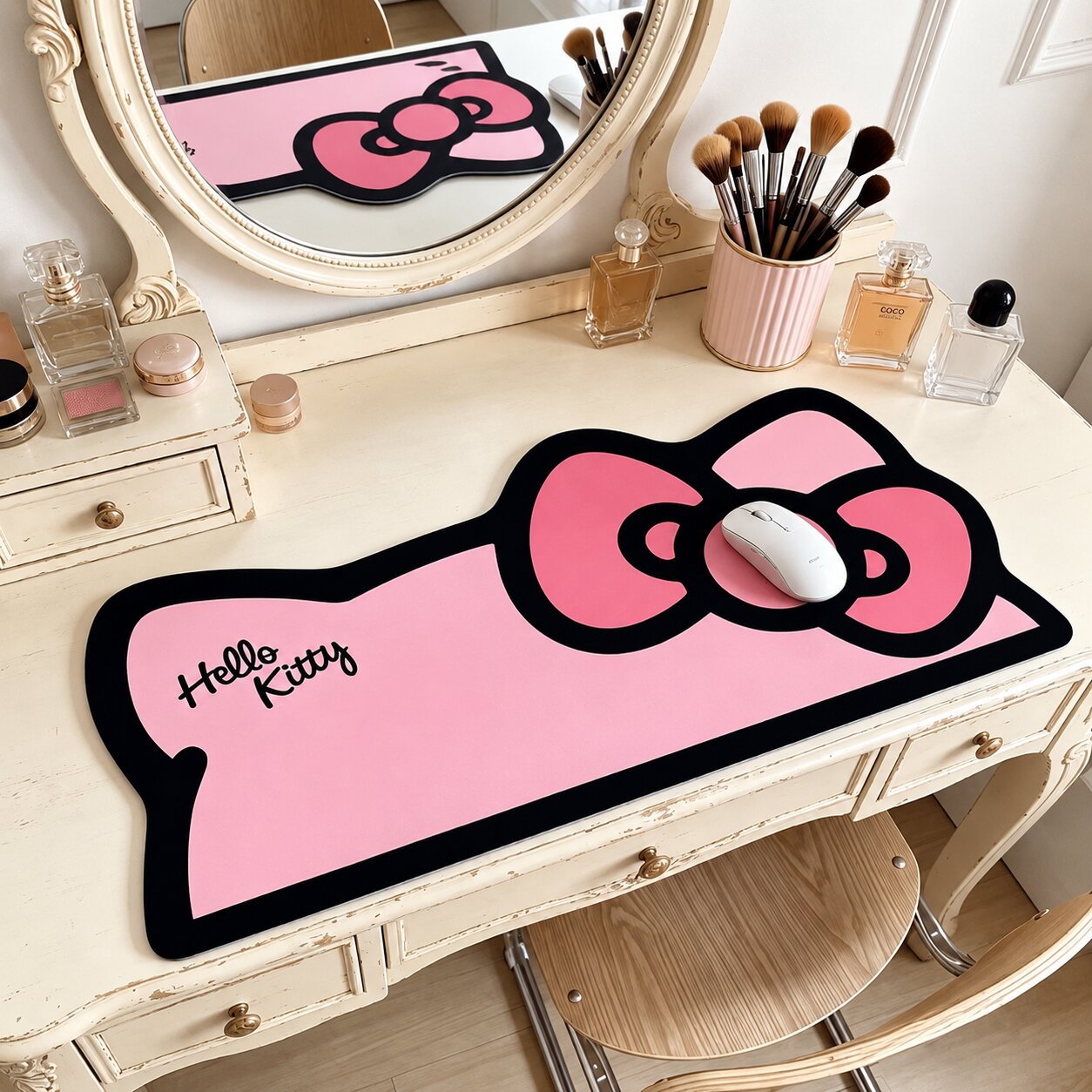 Hello Kitty Desk Mat / Mouse Pad